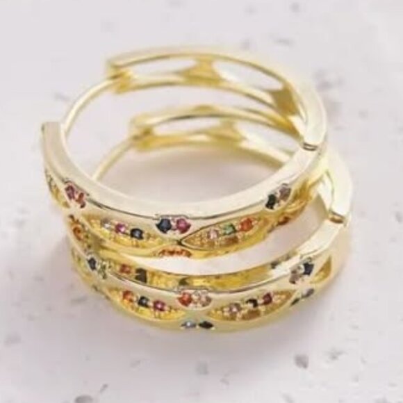 18K Gold Plated Hoops with Cubic Zirconia NWT - Picture 1 of 2
